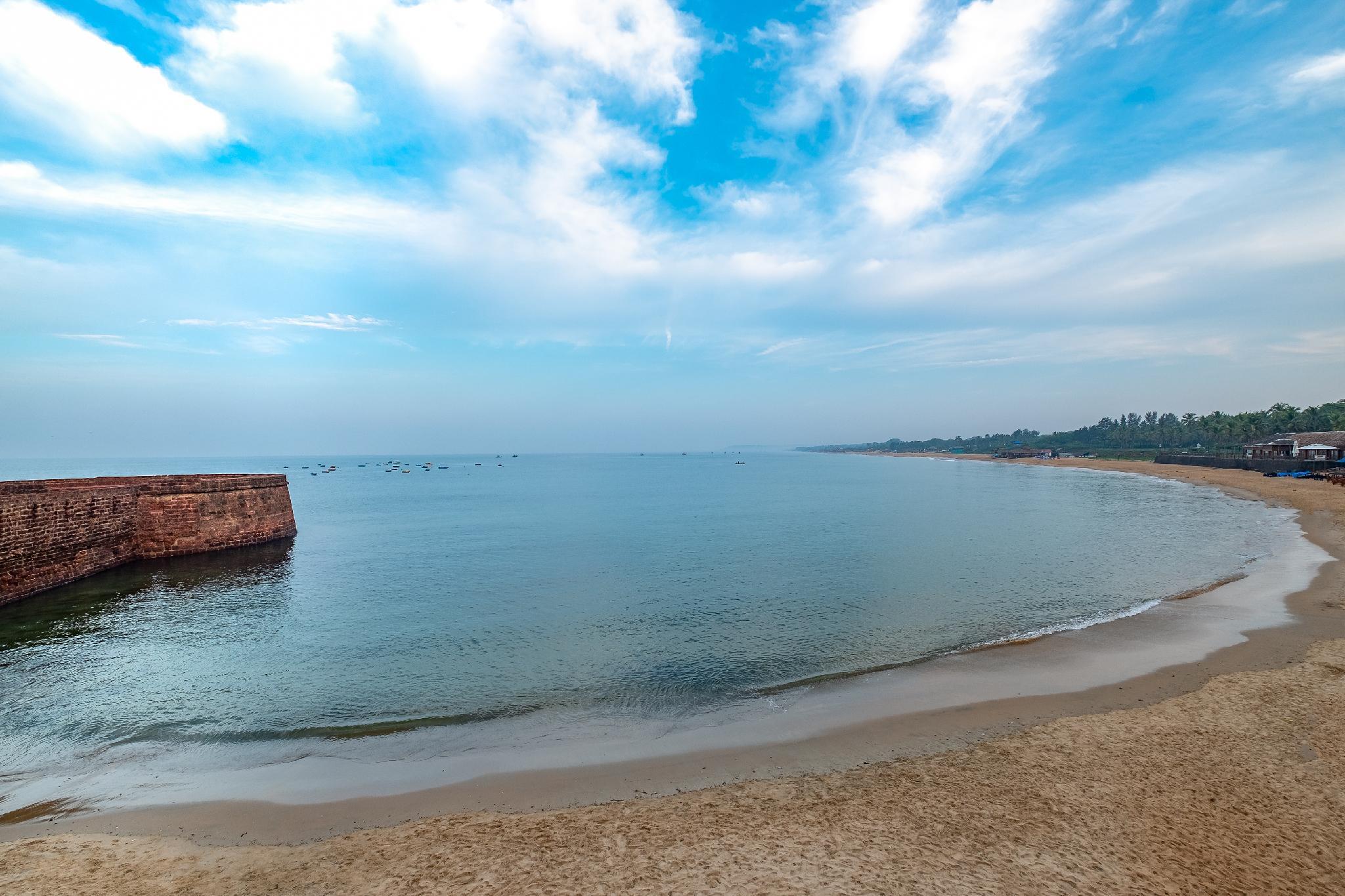 Hyatt Centric Candolim Goa Exterior foto A beach in Kannur